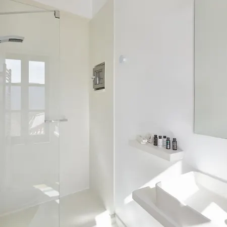 Clock Tower Apart Otel Arachova